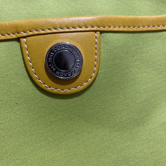 AUTHENTIC COACH HANDBAG 👜 - Picture 3 of 4